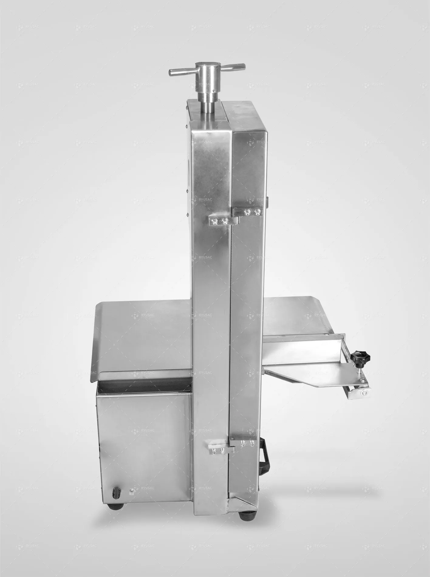 Cortadora de Carne y Hueso 210A- RYU